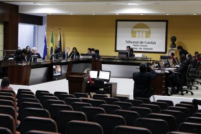 TCE decide se mantém suspensão do 13º dos vereadores de Cuiabá