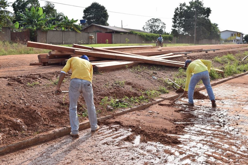 Reeducandos colaboram com urbanização em Colniza