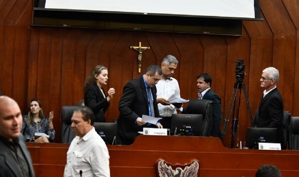 Servidor que instalou câmera que filmou Emanuel Pinheiro recebendo dinheiro será ouvido em março