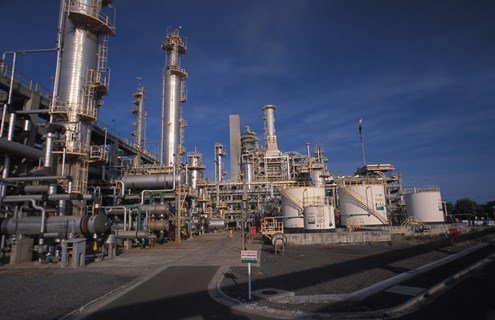 Petrobras reduz amanhã preços da gasolina e diesel nas refinarias