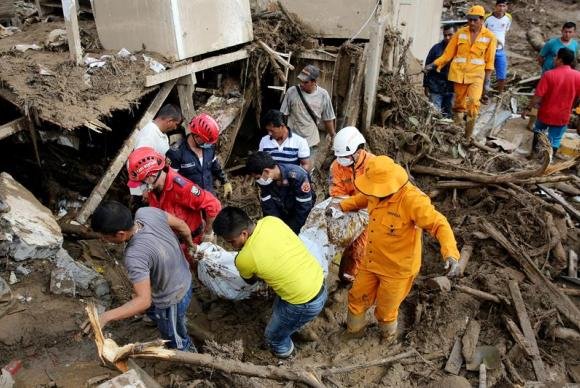 Sobe para 254 o número de mortos em consequência das enchentes na Colômbia
