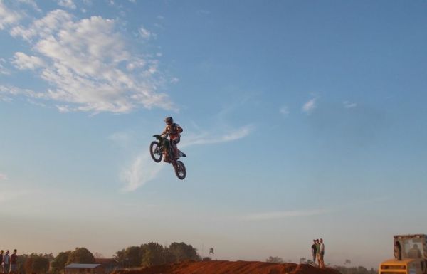 População de Colniza ganha pista de Motocross e recebe a 8ª Etapa do Campeonato Estadual de Motocross