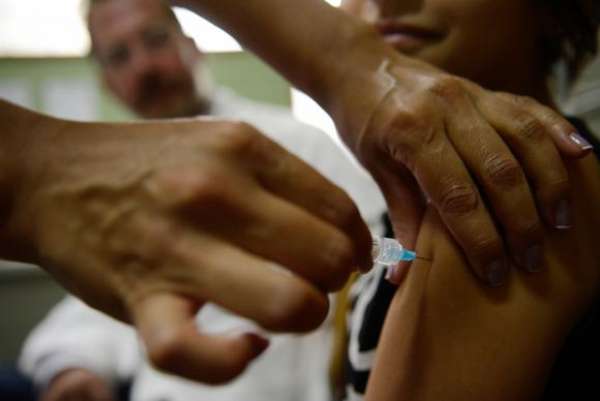 Governo lança campanha de mobilização para incentivar vacina contra HPV