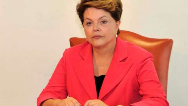 Dilma veta elevar de 70 para 75 anos aposentadoria no serviço público