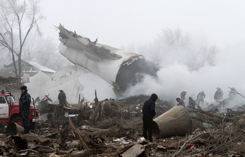 Avião de carga turco cai no Quirguistão; há ao menos 37 mortos