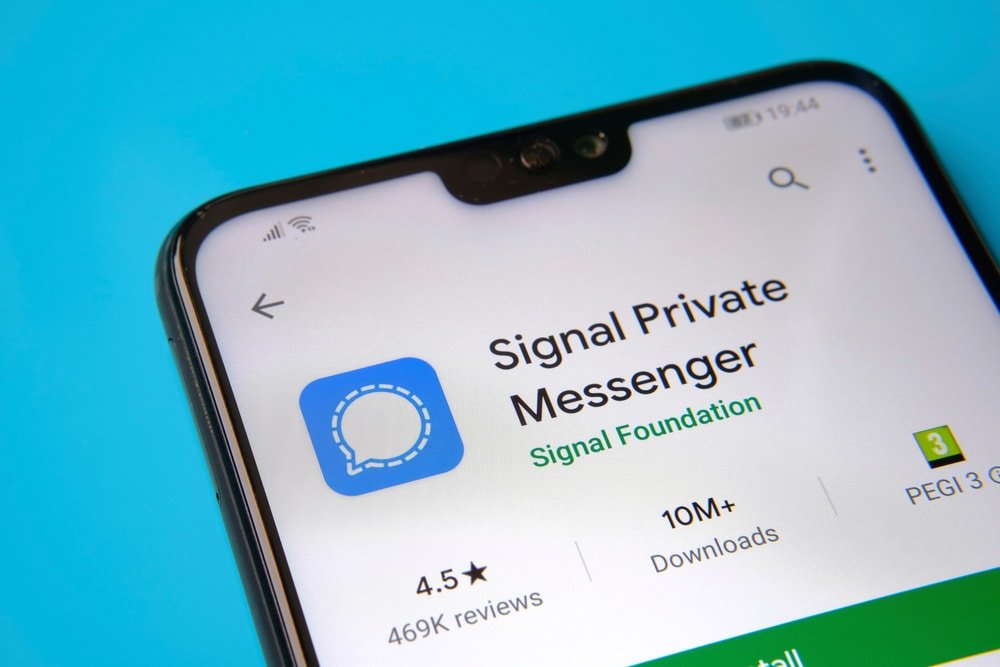 Signal ultrapassa WhatsApp e se torna o app de mensagens mais baixado da Play Store