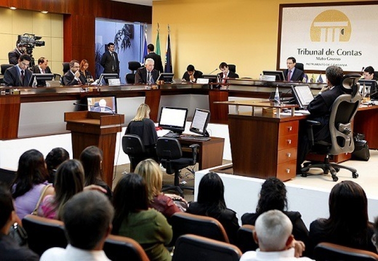 TCE aponta irregularidade em aumento de subsídios de vereadores em Juína gestão 2012