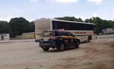 PRF flagra e apreende ônibus escolar sucateado em Mato Grosso