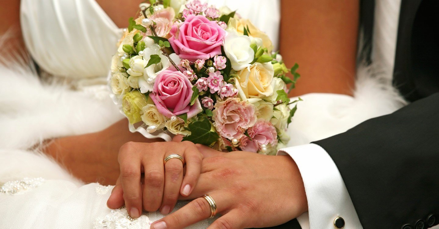 Câmara de Colniza aprova projeto de lei que “Dispõe sobre o custeio, pelo Município, quanto à realização de casamento civil coletivo de casais declarados hipossuficientes”