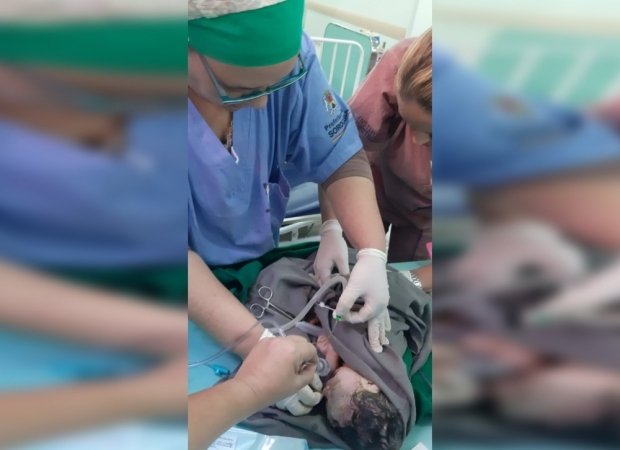 Sem saber de gravidez, jovem dá à luz após procurar hospital com dores abdominais
