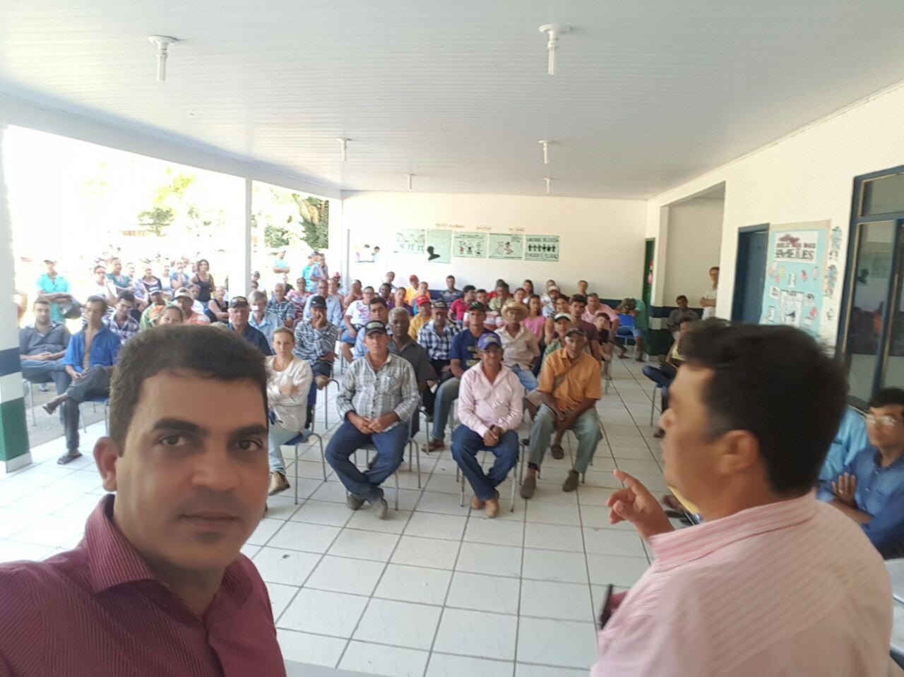 Vereador Marquinho participa de reunião na comunidade do Agrovila 