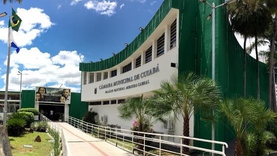 Sancionada lei que dobra valor de verba indenizatória de vereadores de Cuiabá