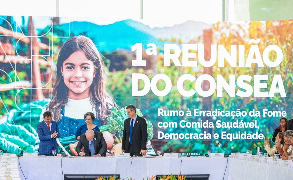 Lula regulamenta iniciativas para melhorar o acesso à alimentação 