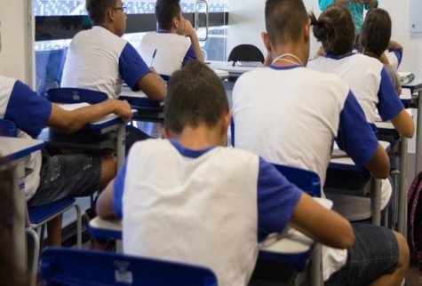 Governo sanciona lei que garante vagas em escolas a irmãos com idades aproximadas