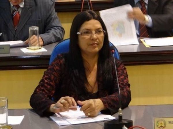 Vereadora pede providências ao MPE para que o município realize exames preventivos em Juína