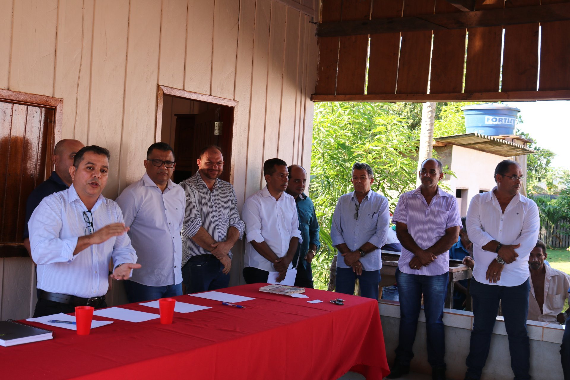 Aripuanã: Prefeitura, Câmara de Vereadores e INCRA/MT realizam reunião sobre a Regularização Fundiária na Milagrosa