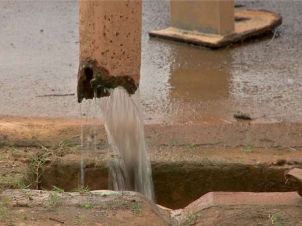 Governo de MT homologa emergência em cidade com água contaminada