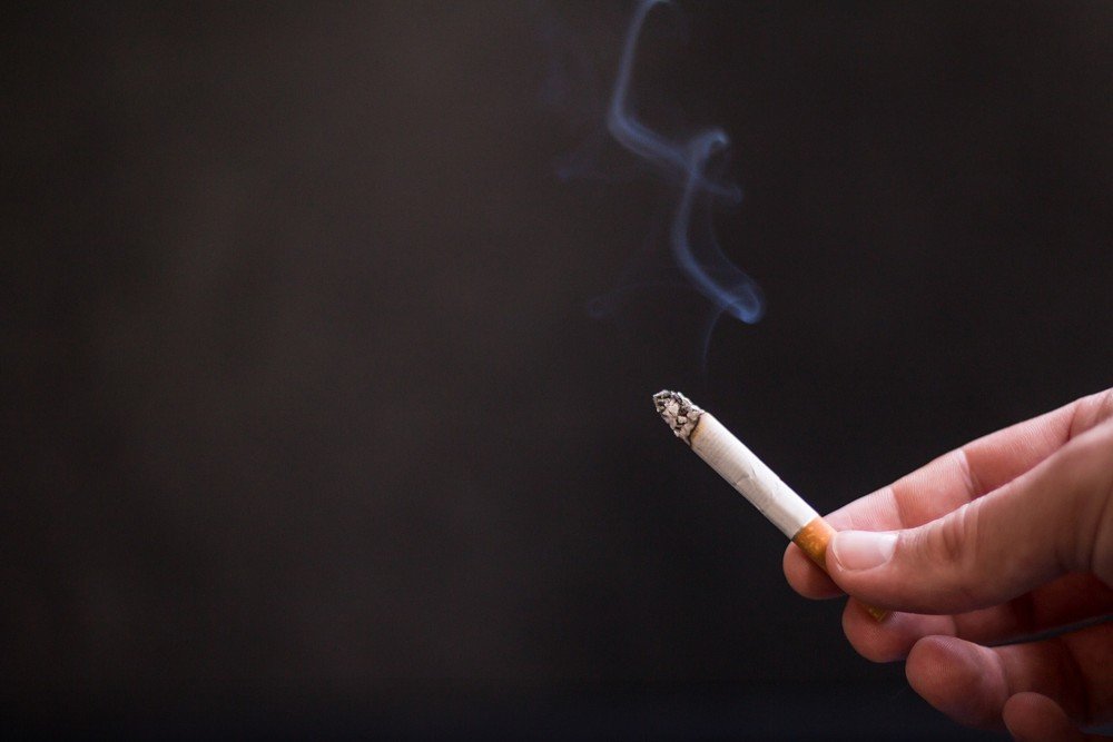 'Fumar mata mais que a aids', alertam indústrias do cigarro nos EUA, atendendo à Justiça
