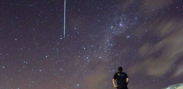 Chuva de meteoros do cometa Halley será visível na madrugada desta sexta
