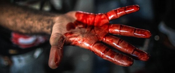 Adolescente mata criança de 9 anos e come pedaços de seu corpo e bebe o sangue 