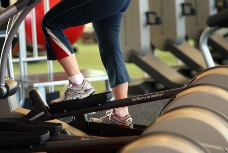 Falta de exercício é o maior fator de risco para doenças cardíacas em mulheres acima de 30 anos, diz estudo