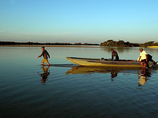 Justiça vê prejuízos ao turismo e libera pesca nos rios federais de MT