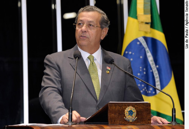 Senador Jayme Campos defende reivindicações dos professores de Mato Grosso