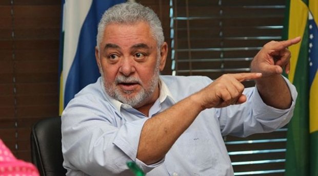 Justiça condena ex-prefeito e suspende direitos políticos
