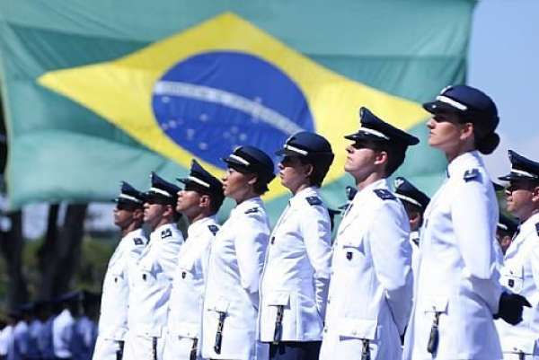 Força Aérea Brasileira tem concurso aberto com 50 oportunidades de nível superior de ensino