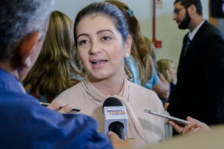 Prefeita confirma reuniões na Casa Civil, mas nega “corrupção”