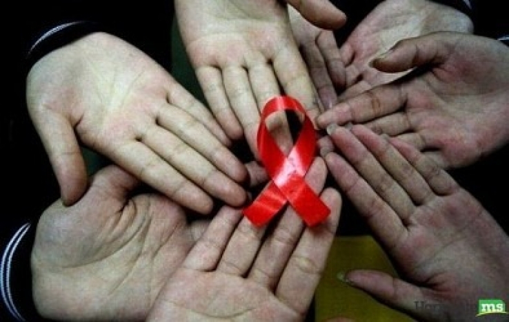 Brasileiros anunciam resultados positivos de vacina contra AIDS