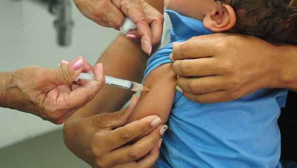 Sociedade de Pediatria passa a recomendar vacina contra dengue