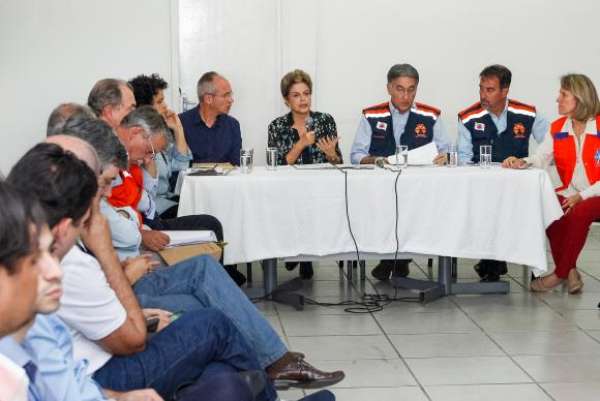 Governo multará mineradora Samarco em R$ 250 milhões, afirma Dilma