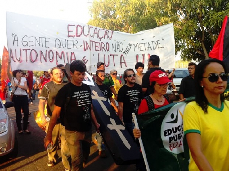 MT: Professores voltam a recusar proposta do governo e greve continua