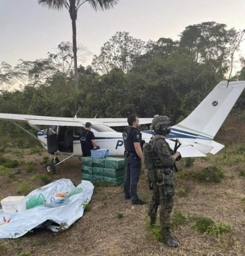 Avião com 324 kg de cocaína é interceptado pela FAB entre Colniza e Machadinho