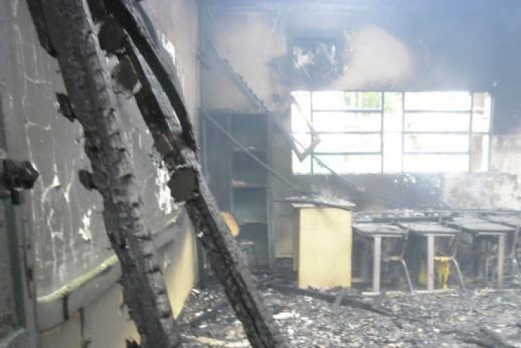 Incêndio deixa escola pública em MT parcialmente destruída