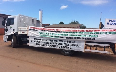 Prefeitura de Aripuanã recebe caminhão para atender as necessidades dos produtores rurais do município