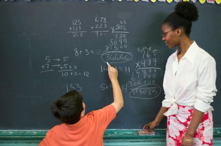 No Brasil, 52% dos professores do ensino médio não têm formação adequada
