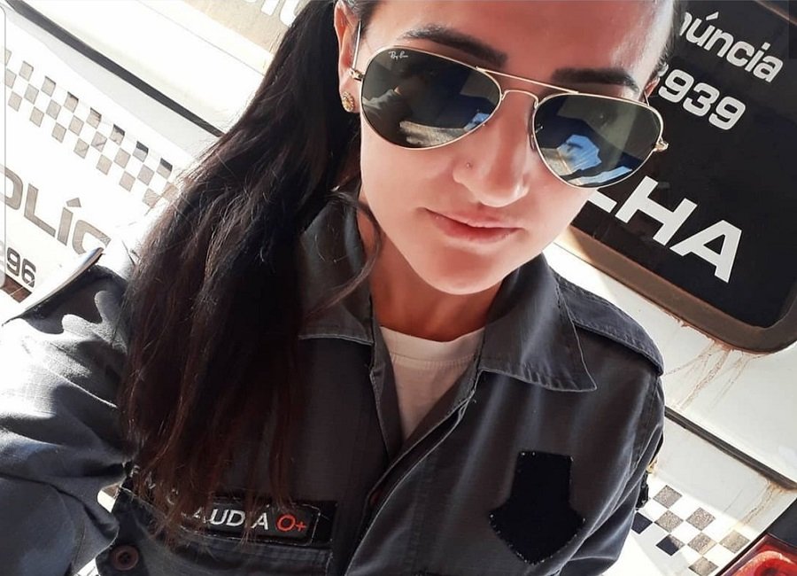 'Gritei e ele continuou', diz PM de folga que atirou em jovem que atacou cliente com facão em MT