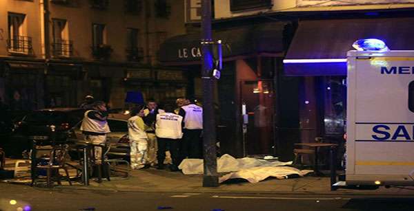 Ataques terroristas em Paris deixam dezenas de mortos; há reféns