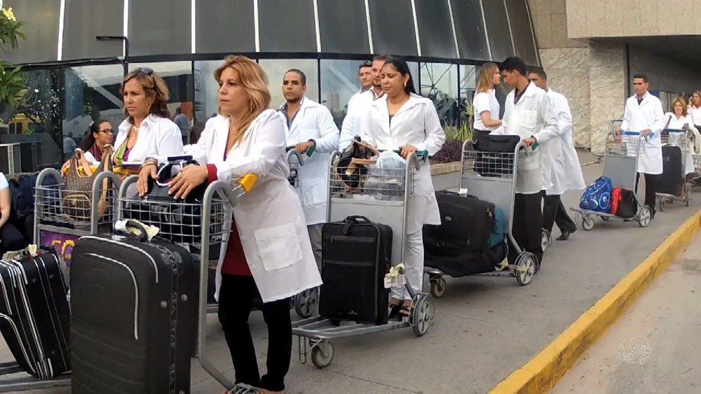 Cuba sai do programa Mais Médicos no Brasil após declarações de Bolsonaro