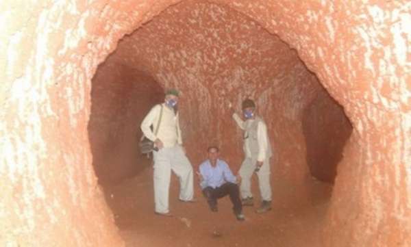 Caverna escavada por mamíferos gigantes é descoberta em Extrema (RO)