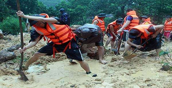 Inundações e deslizamentos de terra deixam ao menos 17 mortos no Vietnã