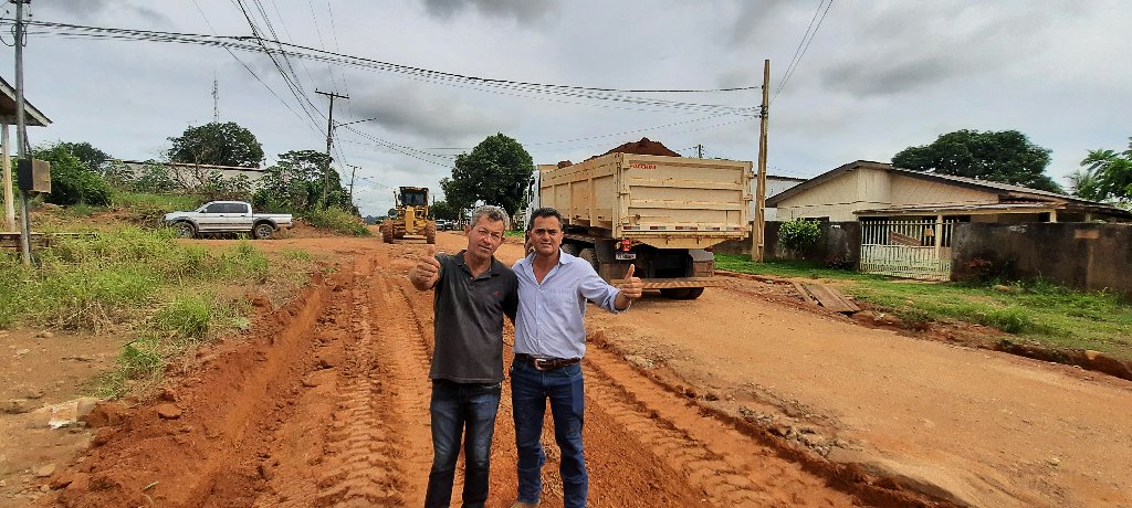 Novo secretario de obras de Colniza, da início nos trabalhos de melhorias das estradas do município