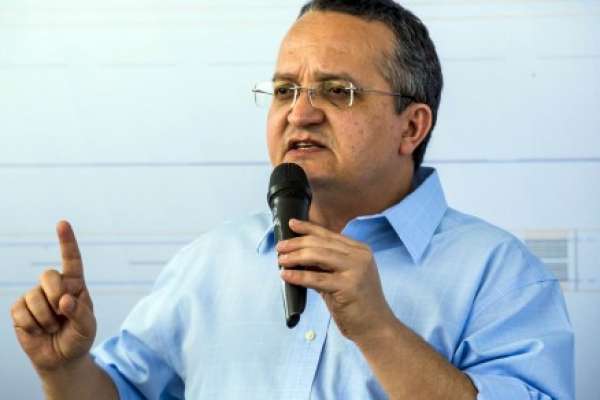 Taques prepara projeto de lei para aumentar repasses da saúde aos municípios