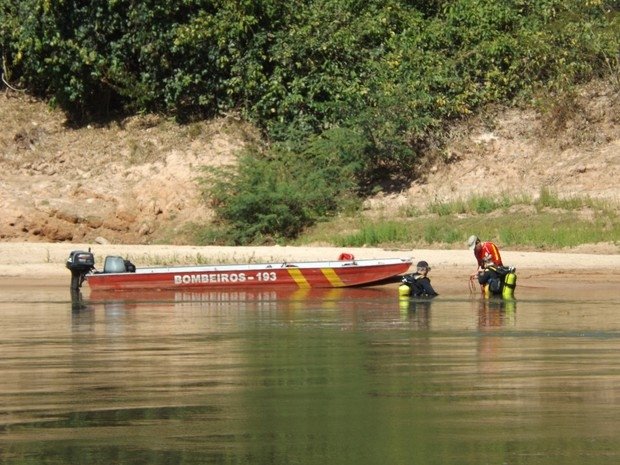 Criança desaparece no rio Paraguai após barco virar em MT