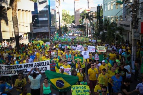 Organizadores esperam 50 mil pessoas em ato contra Dilma
