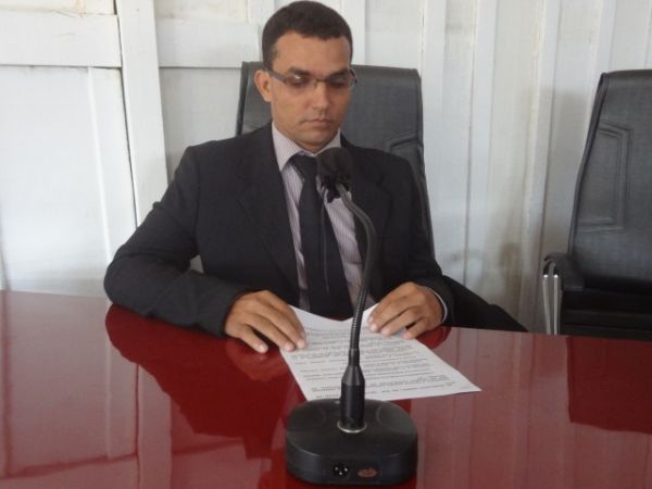 Vereador Tubarão pede aumento salarial aos servidores da Secretaria de Obras de Colniza