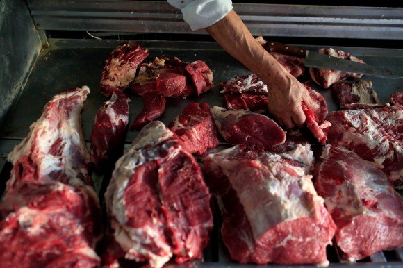 Grupo BRF é investigado por omitir presença de salmonela em carnes