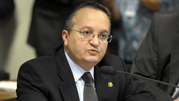 Taques vai a Brasília cobrar R$ 544 milhões do FEX e Conab; recurso deve desafogar caixa do Executivo
